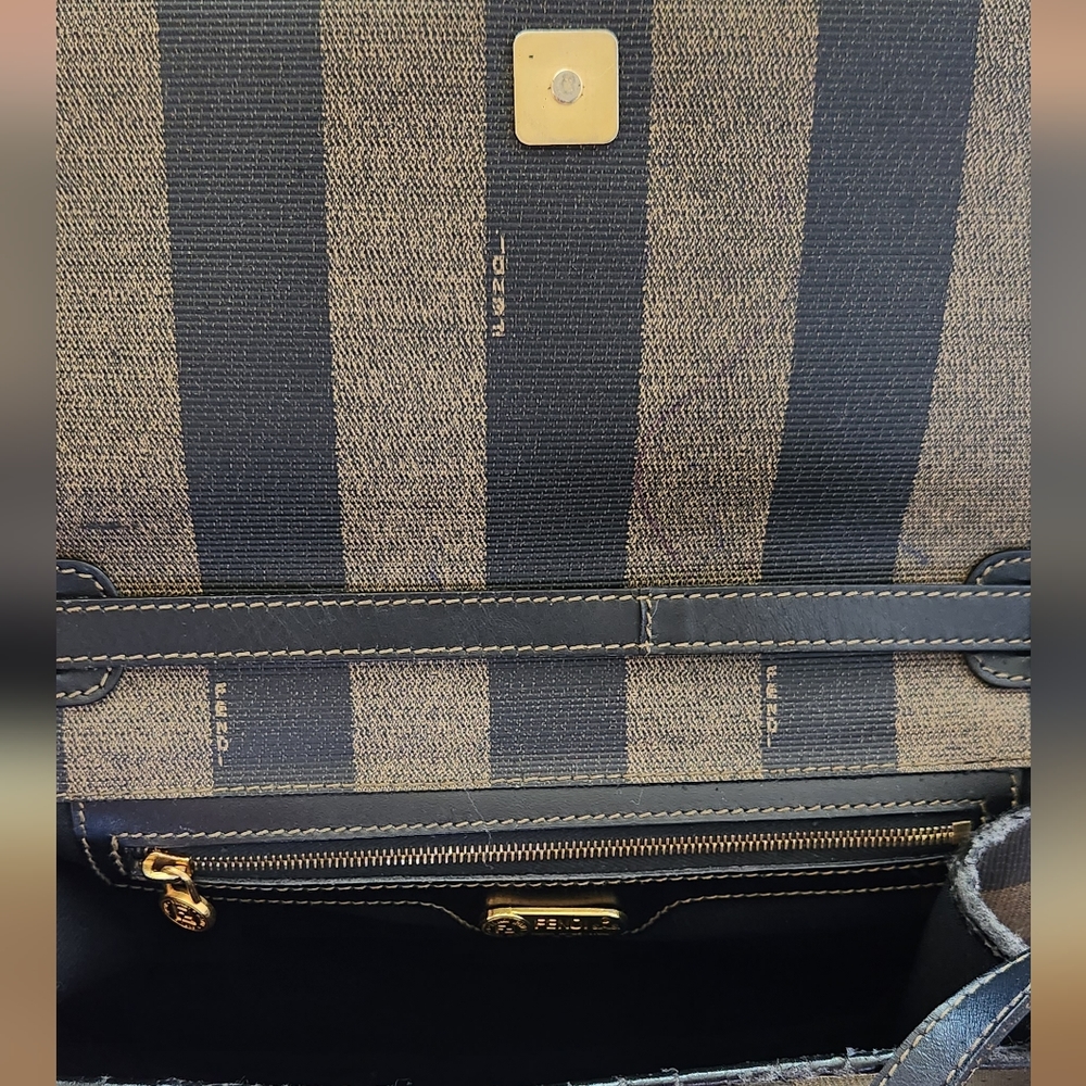 FENDI - Picture 8 of 11